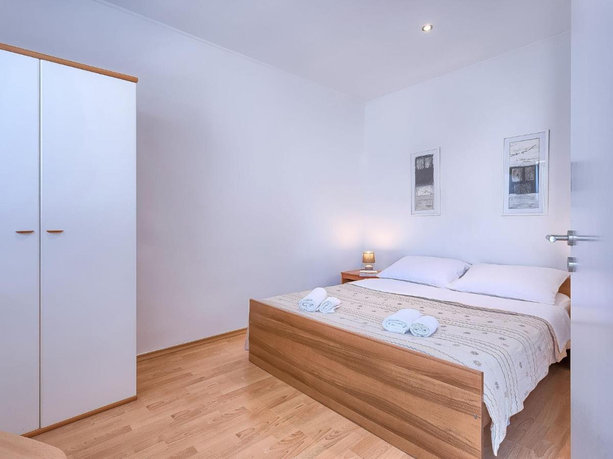 Apartment Nika-5 By Interhome Umag Luaran gambar